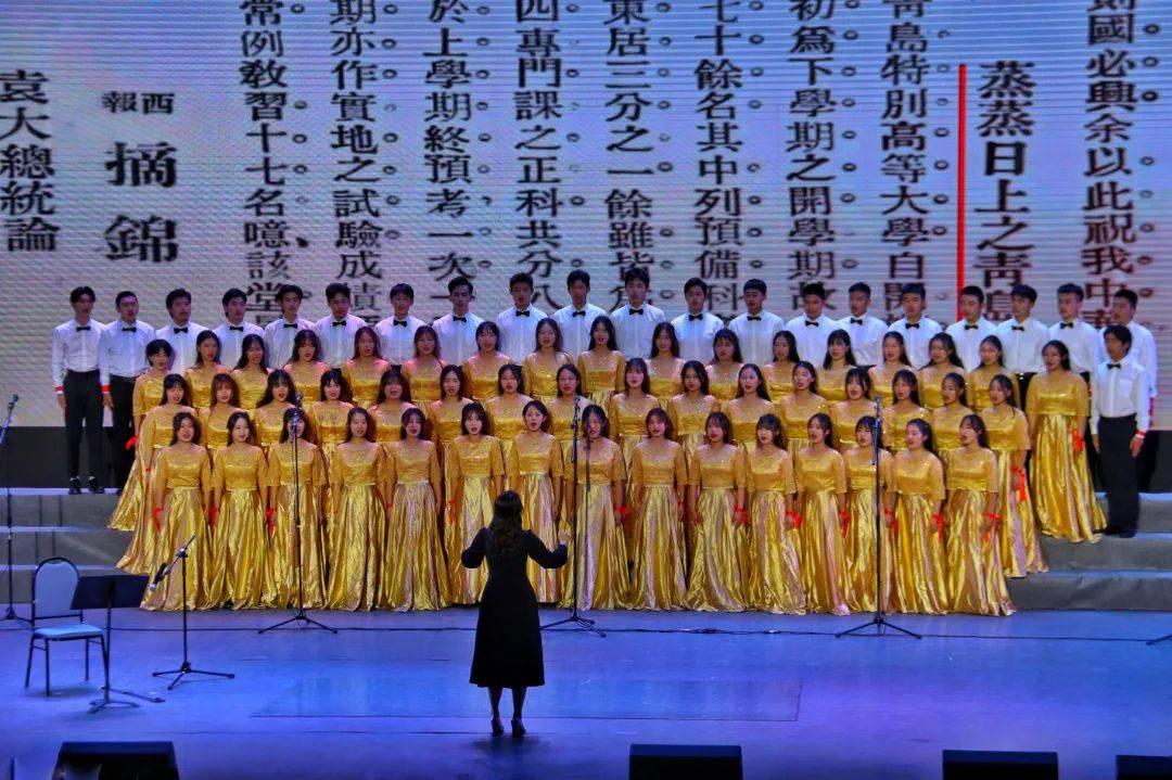 江苏南京：置办春联，年轻人爱上个性定制